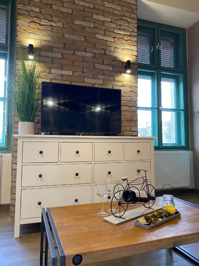 Pedal Apartman Szeged City Bagian luar foto
